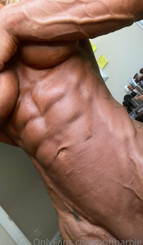 buffbarbie model hd img