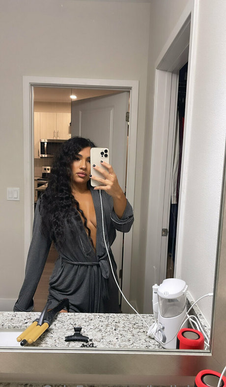 Leslie Ines high quality actress picture