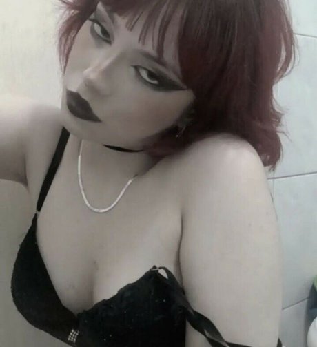 deadgirlws star sexy photos