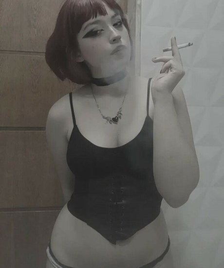 deadgirlws star pretty pic