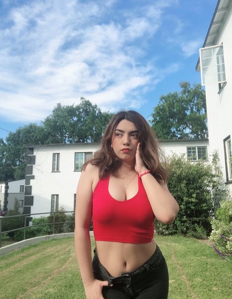 April Maribel Espinoza star hd photos