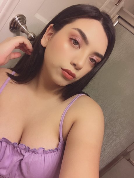 April Maribel Espinoza star nude photo