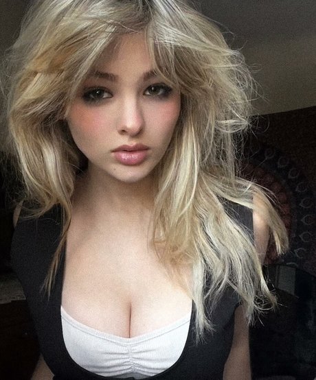 Ember Vail perfect pornstar pic