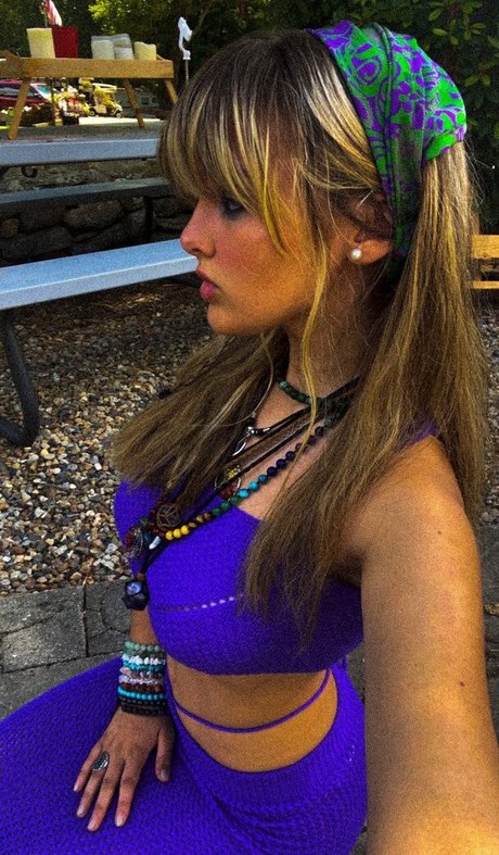 Ember Vail nice actress pic