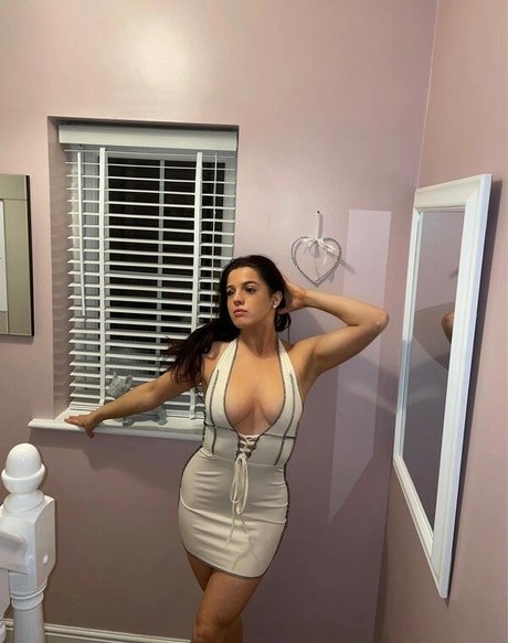 Emily Monks xxx star pic