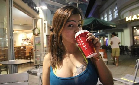 Zareen Zoya Khan porn actress pictures