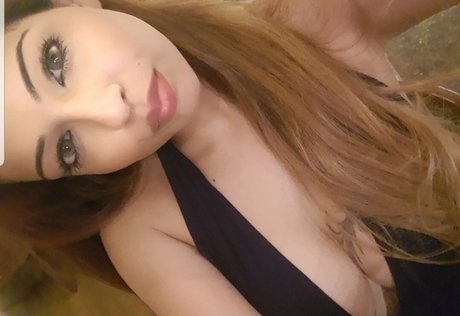 Zareen Zoya Khan porn actress images