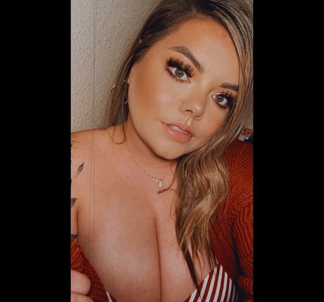 thick trans onlyfans sexy pictures