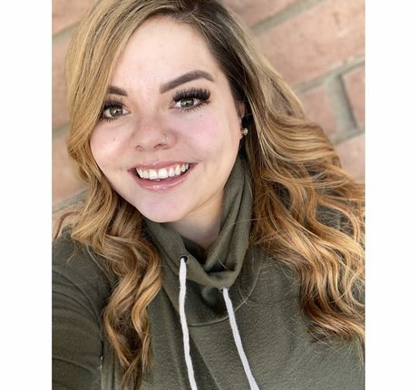 Lilly Zamora sexy actress picture