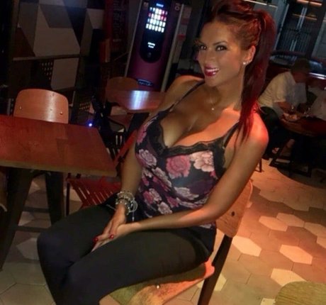 Gatina22 erotic model photo