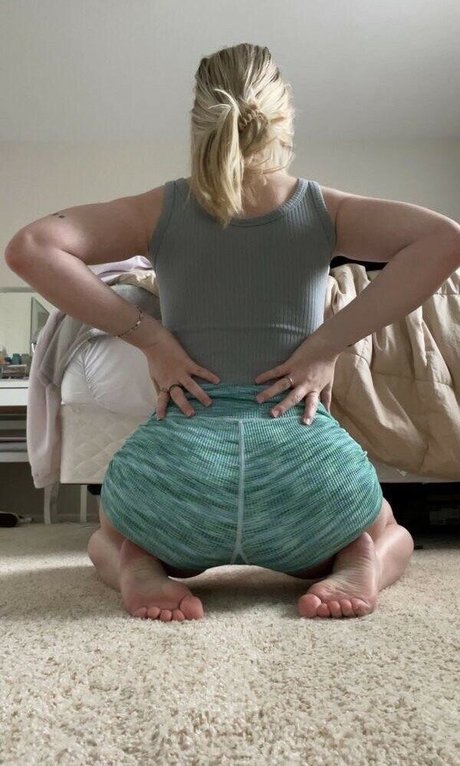 Jestereater model erotic image