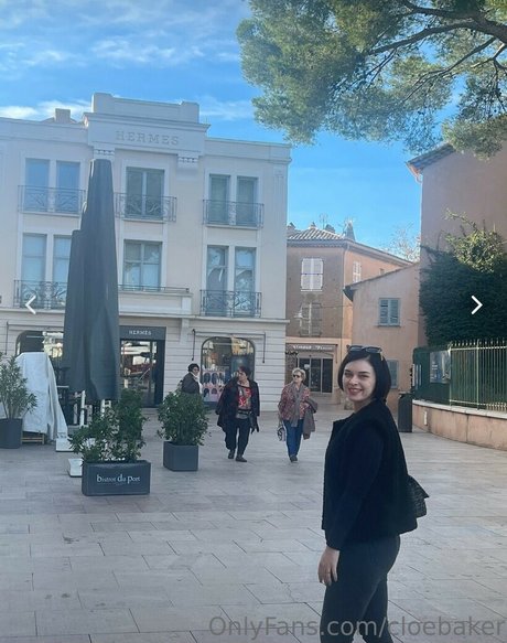 cloebaker erotic model picture