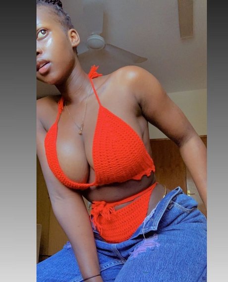 Kellytumtum free pornstar gallery