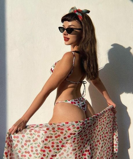 famous onlyfans free porn pictures