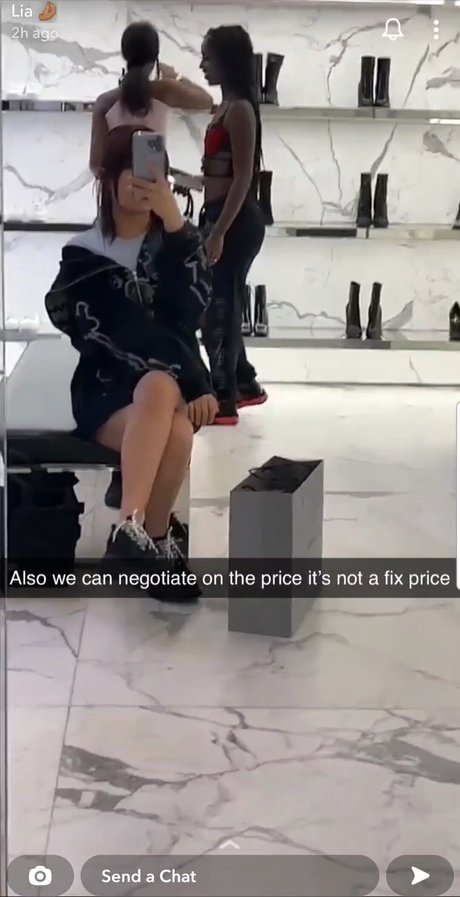 Lilkylie model pretty photo