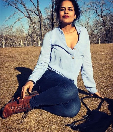 Agam Darshi model sex pictures