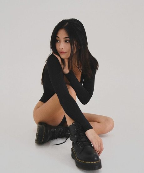 blonde muscle onlyfans hd img