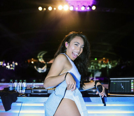 DJ Noodles erotic model pictures