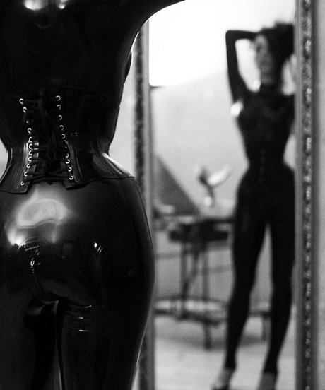 Lady Mephista model hot pictures