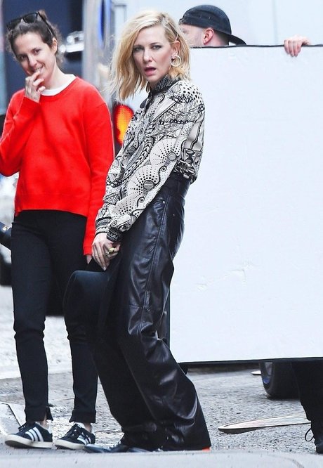 mirror selfie onlyfans best images