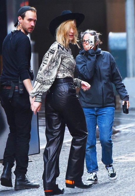 Cate Blanchett xxx actress pictures