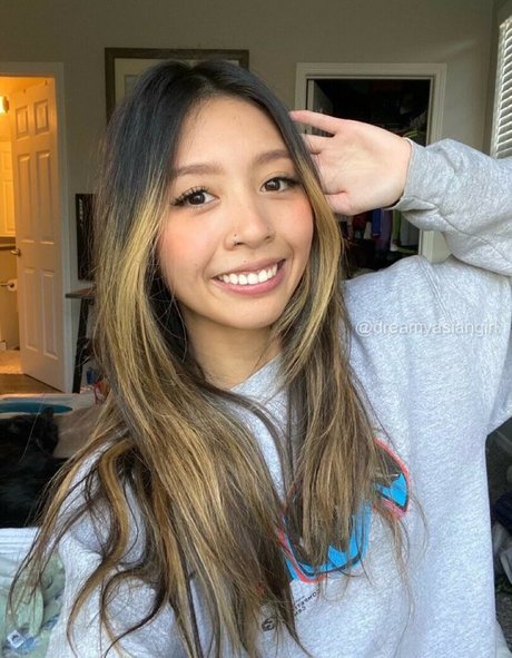 dreamyasiangirl hot pornstar pic