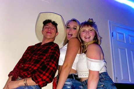 Morgan Watt star naked galleries