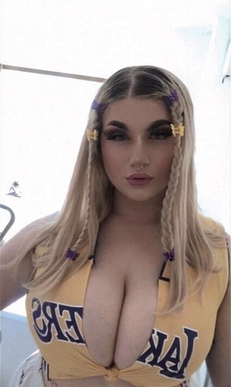 Sophie C nice pornstar pic