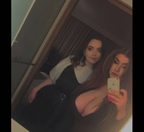 Sophie C model adult pics