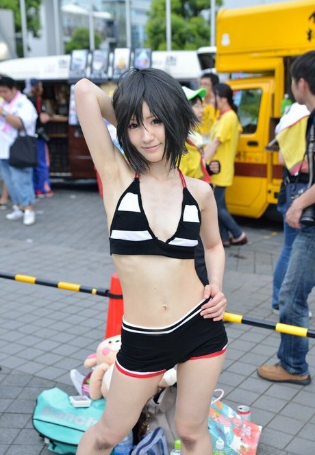 Aimy A naked model photos