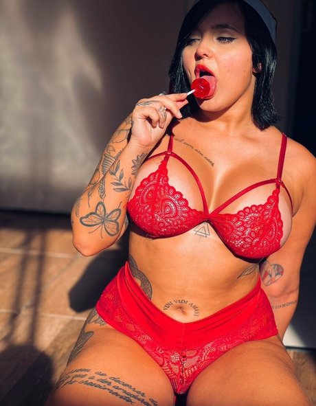 Pamela Suelen nice model photos