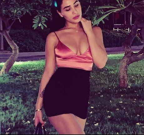 Miriam Tay model nice img