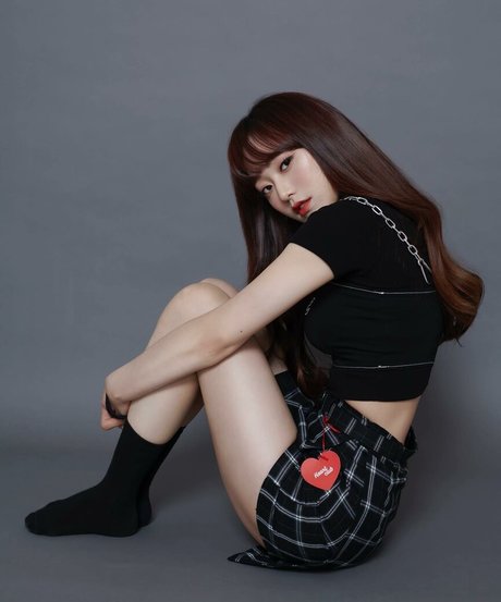 qls1226 free actress images