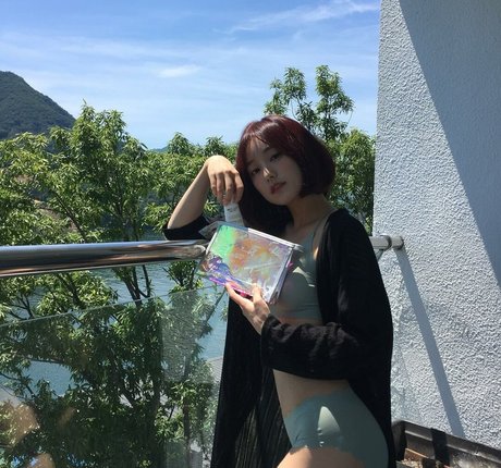 qls1226 pornographic star images