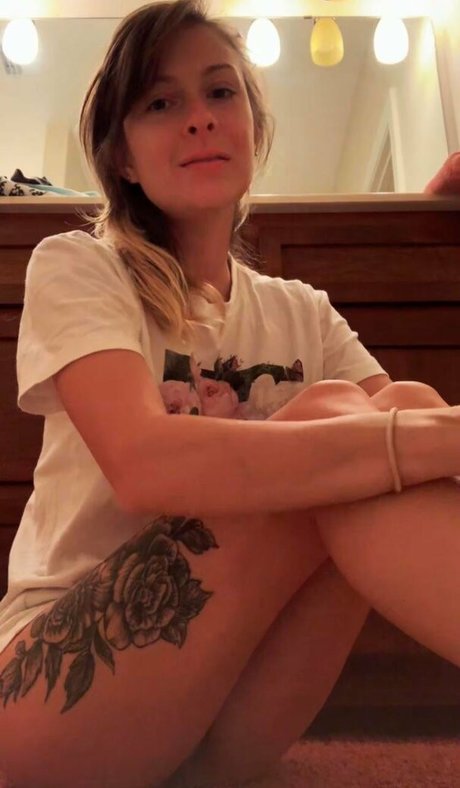 Fill Potential naked star pics