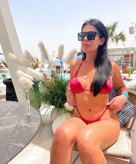 chiara di vincenzo hot actress img