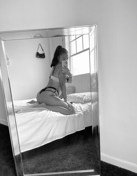 chiara di vincenzo sexy star archive