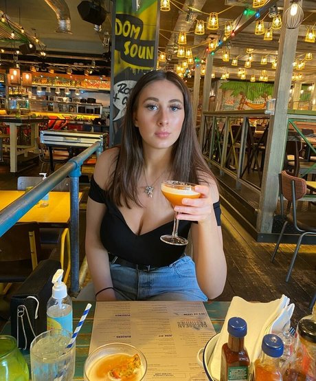 thick ass onlyfans free naked image