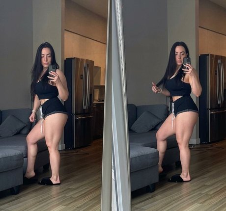 Sydney Martichuski beautiful actress gallery