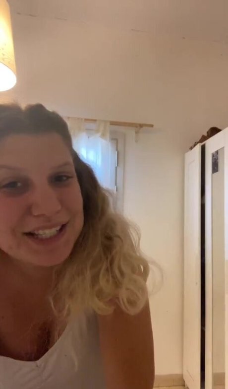 Ori Yaron pretty model galleries