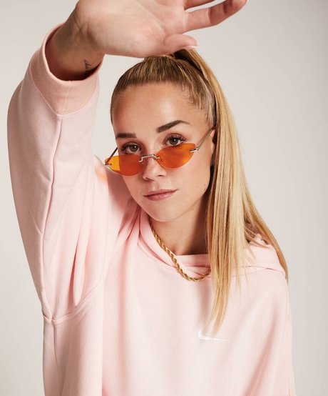 Giulia Gwinn nudes model photo