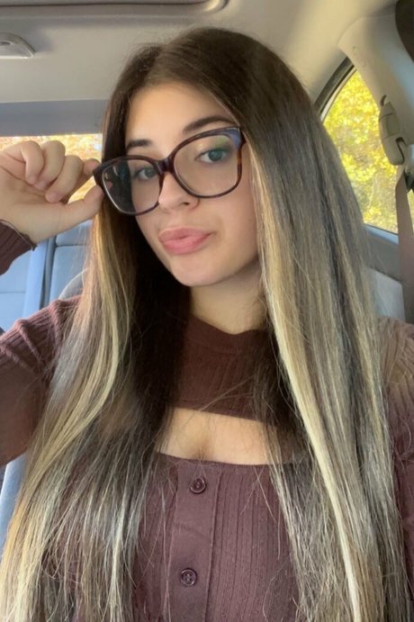 hanahoops star naked pics