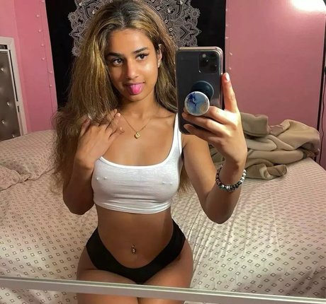 ruhana x naked model pics