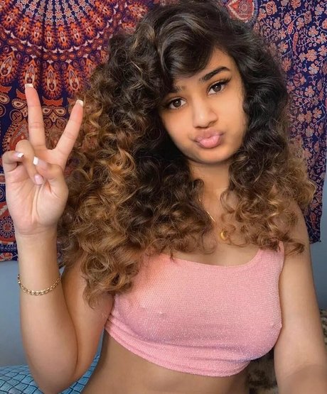 ruhana x model exclusive photo