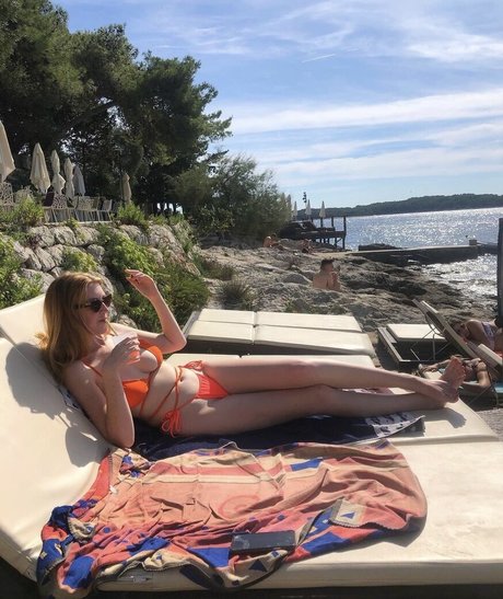 Sillygingervegan erotic pornstar picture