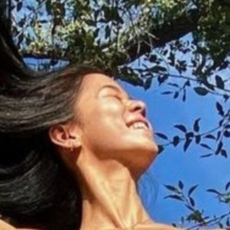 Leah Lewis nudes actress pics