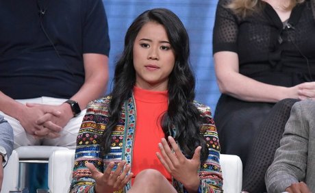 Leah Lewis perfect star picture