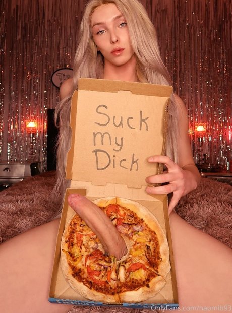 Naomib93 hot model photos