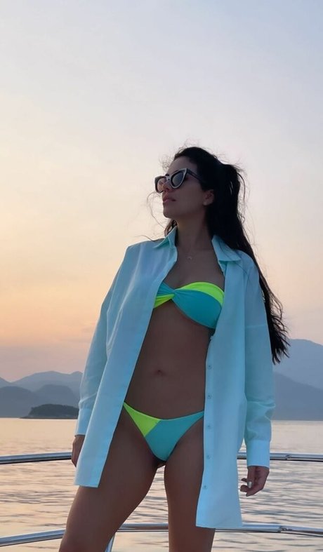 Daniela Albuquerque model perfect pictures