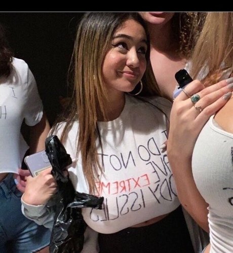 Ava Francisca model perfect picture